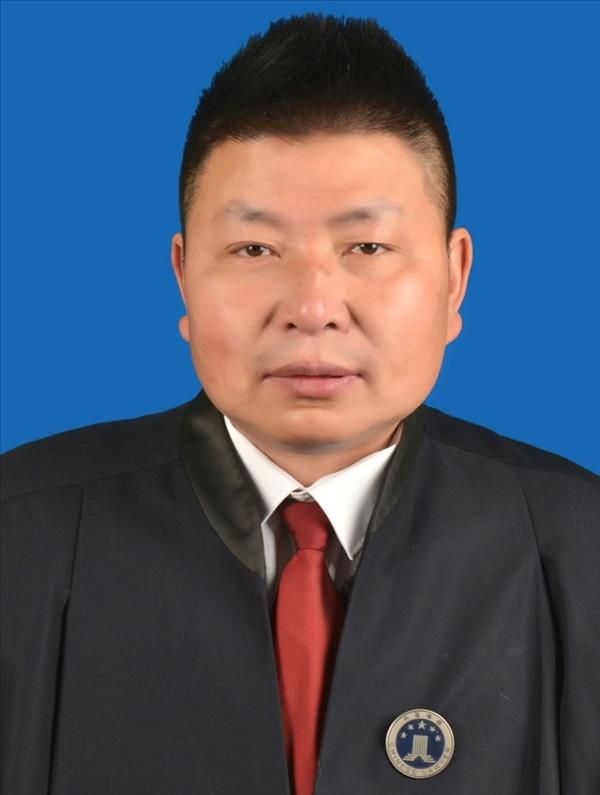 何东