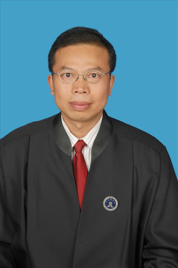 严小鹏