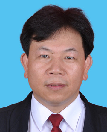 黄启华