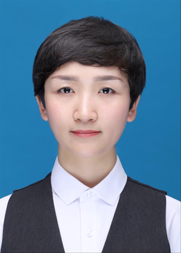 曾静