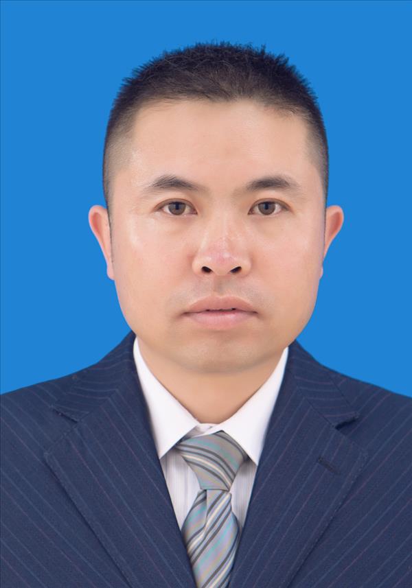 唐亮