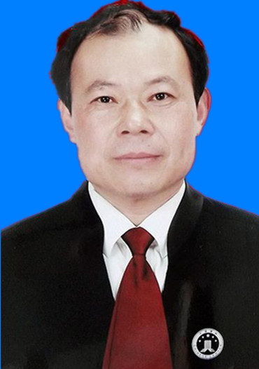 王先成