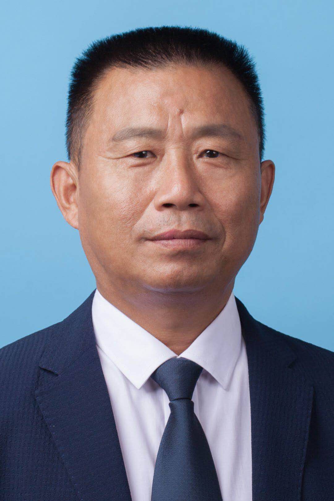 王明新