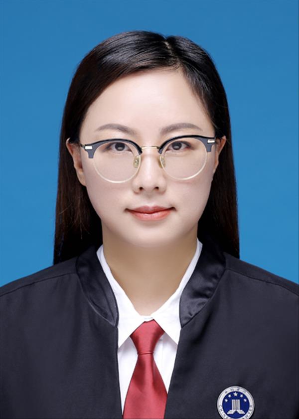 戴毅偲