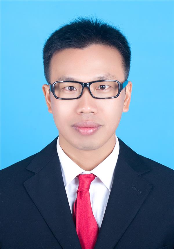 何志红